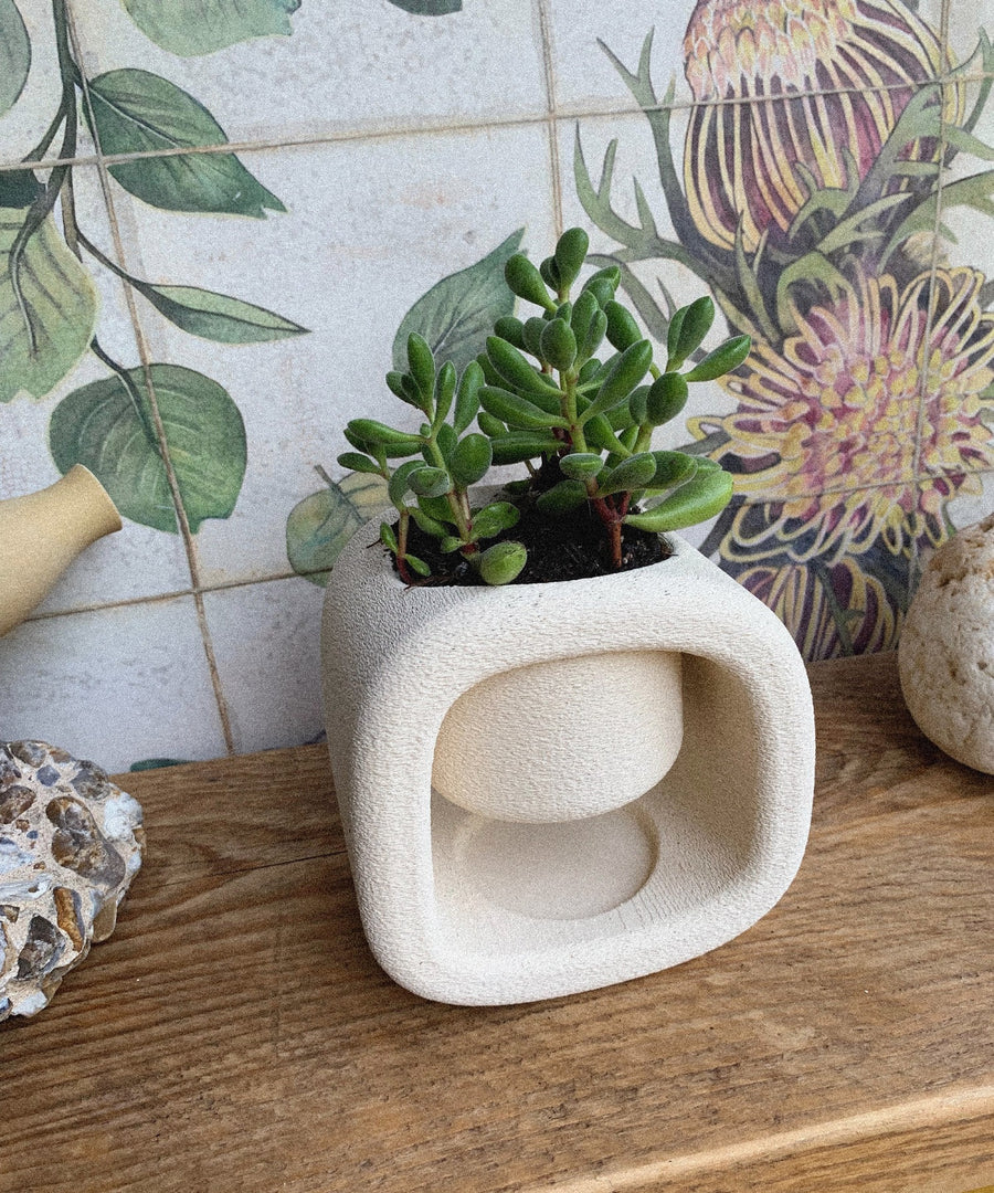 Kyu | Plant Pot 01 | Sandstone